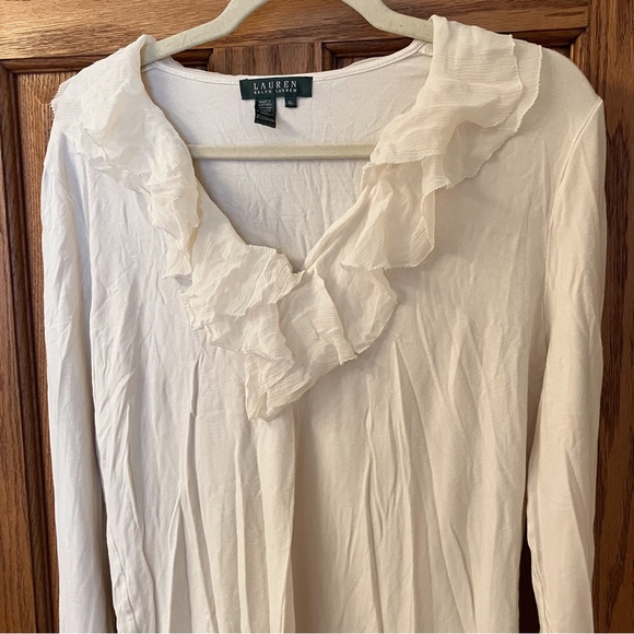 LAUREN Ralph Lauren Cream/White Ruffle Trim V-Neck Long Sleeve Shirt Siz… - Picture 4 of 7